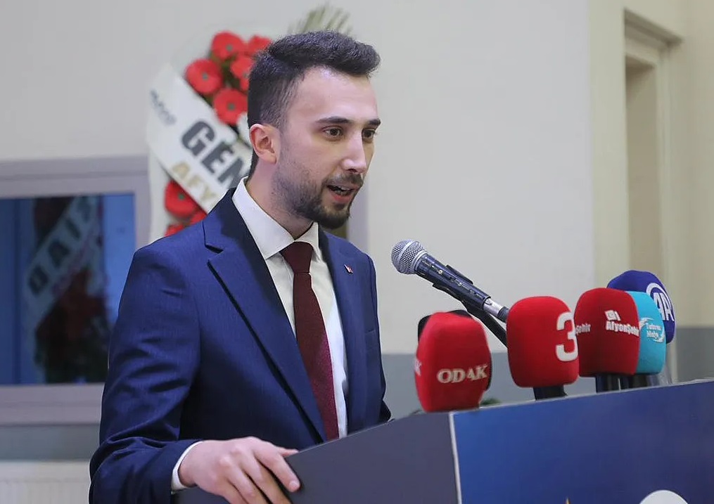 Afyon AK Parti Gençlik Kolları Başkanı İntepe: Yangını Çıkaran FETÖCÜ ve İYİ Partili!